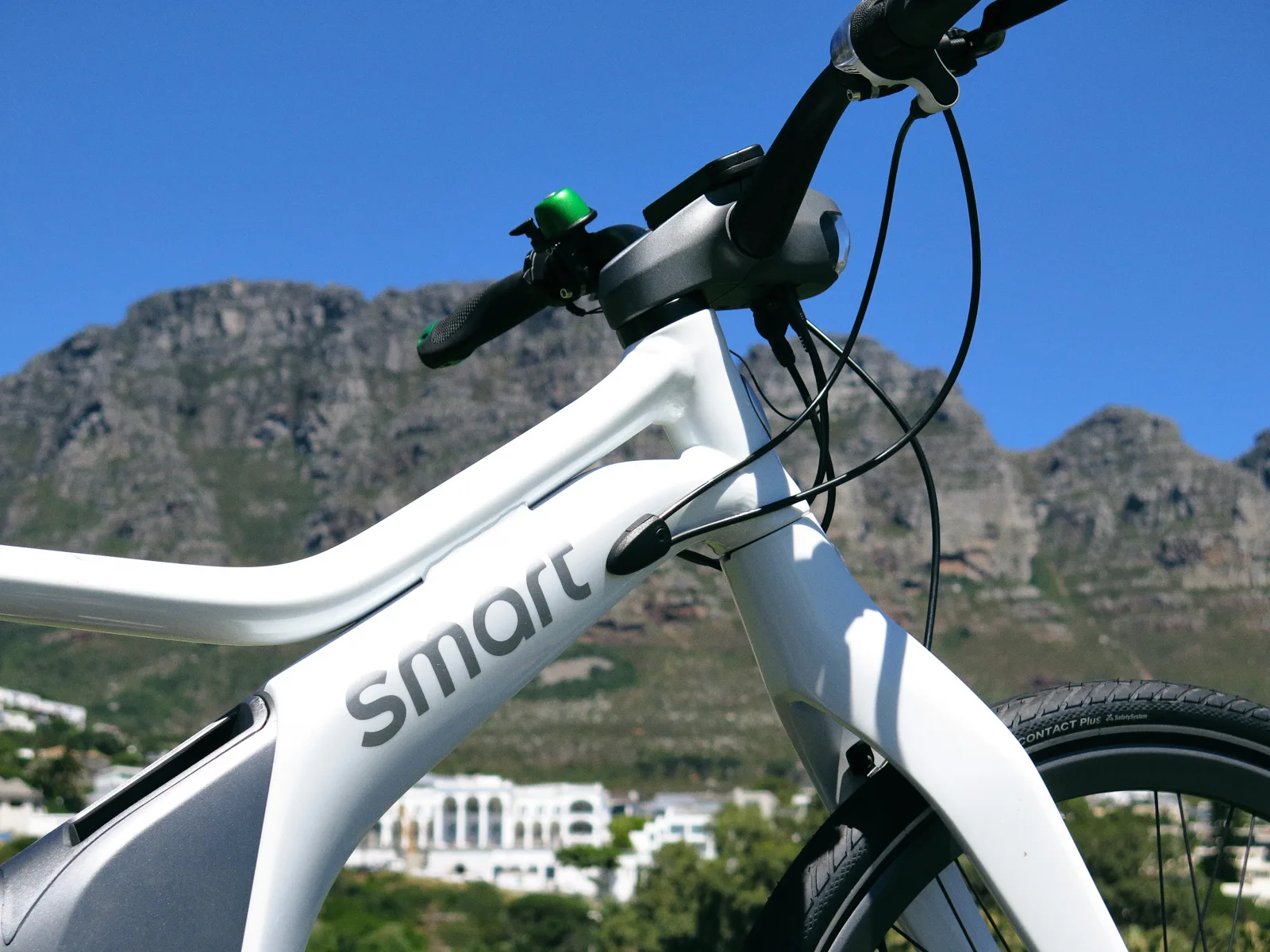 Smart e-Bike "I skip leg day"